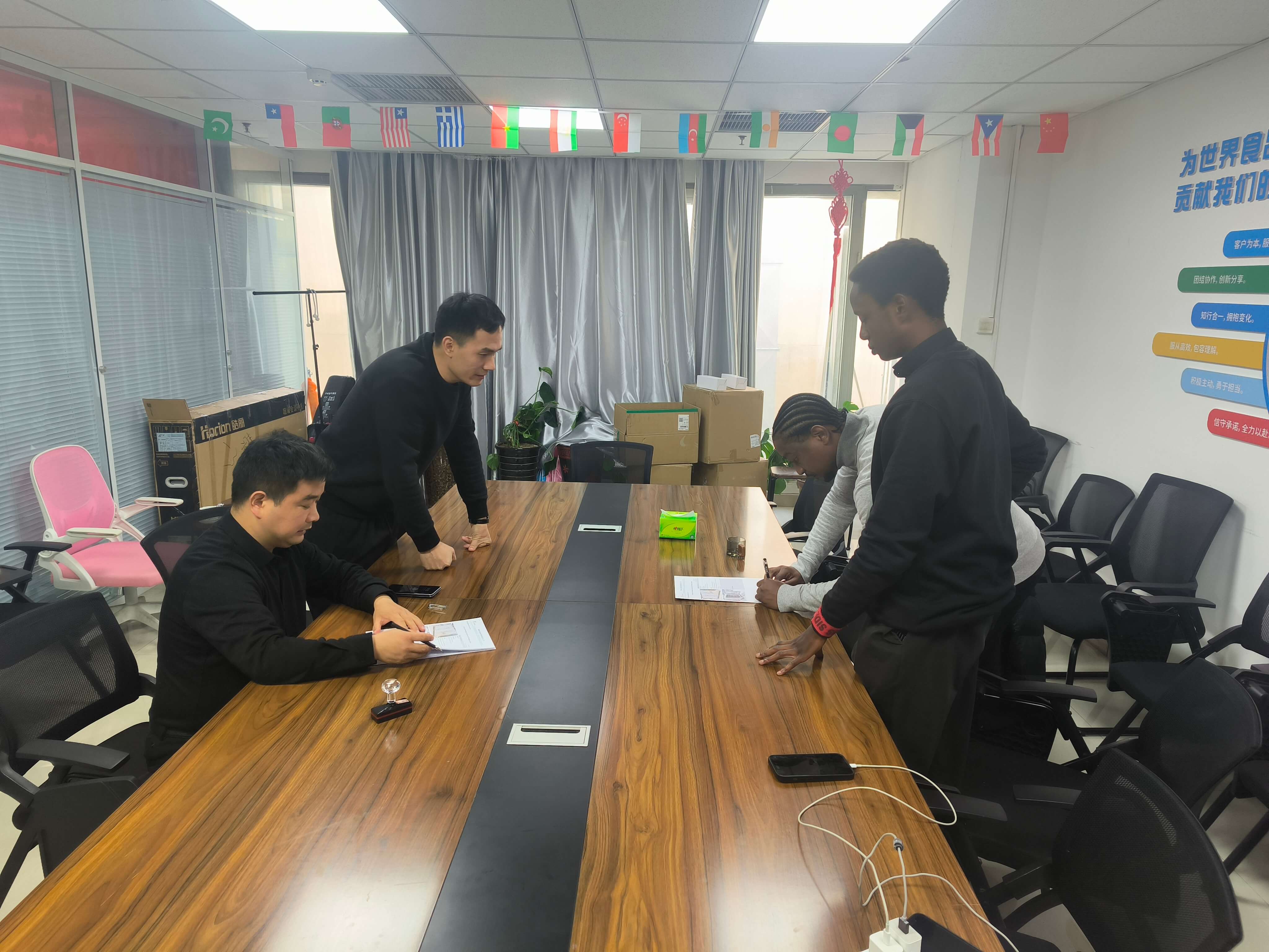 96fe4f49d99bd95006a82f14ebc27827