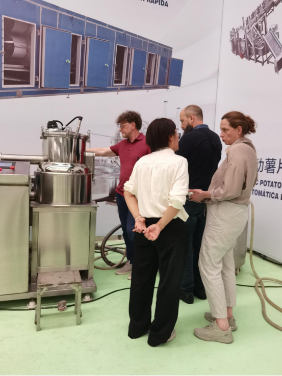 ee7378372f3464e6852da8991b9a81b0